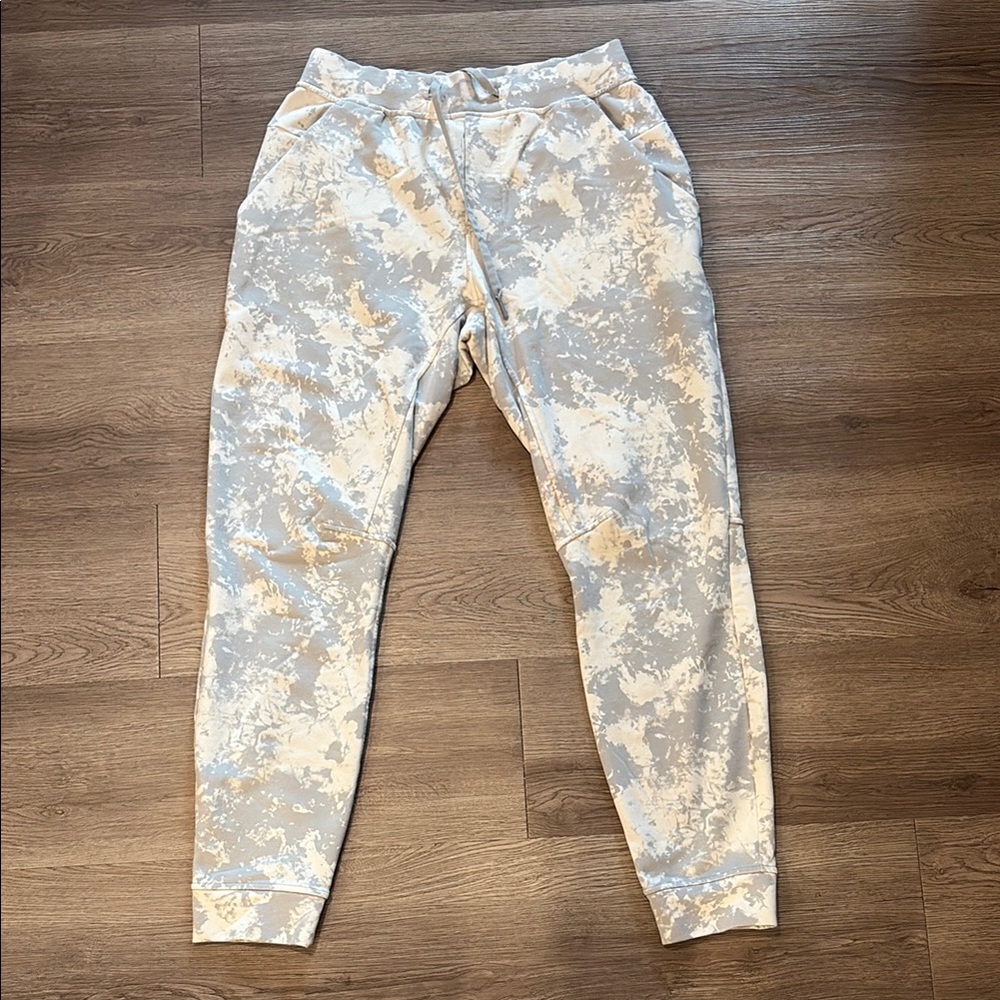 Lululemon Camouflage Jogger Pants in Gray and Cream